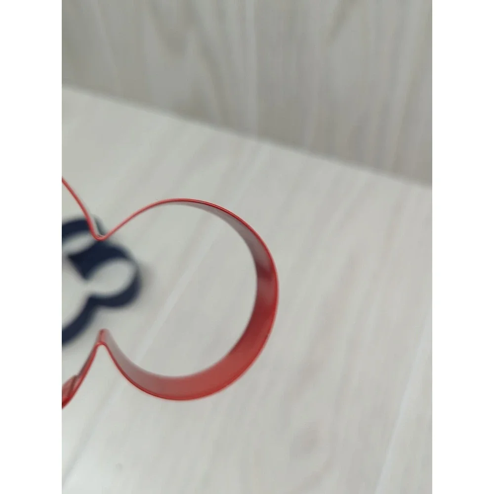 Disney red one